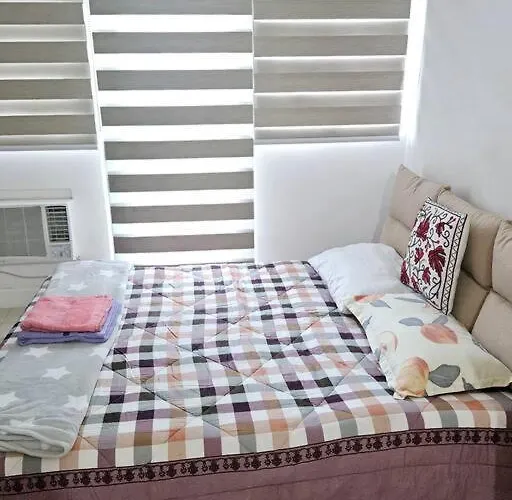 Private W/ Balcony Near Batasan, Ateneo, Up, Diliman, The Residences At Commonwealth Apartamento Manila