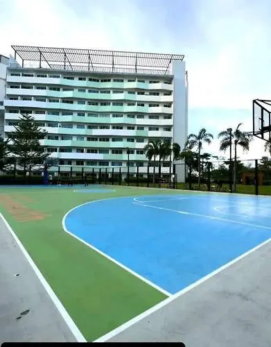 Apartamento Private W/ Balcony Near Batasan, Ateneo, Up, Diliman, The Residences At Commonwealth Manila