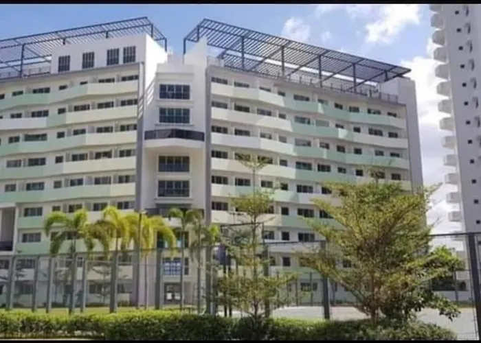 Private W/ Balcony Near Batasan, Ateneo, Up, Diliman, The Residences At Commonwealth Apartamento Manila