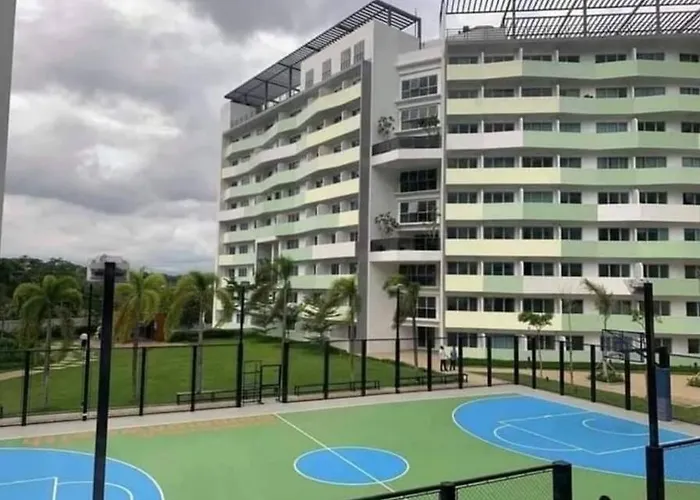 Apartamento Private W/ Balcony Near Batasan, Ateneo, Up, Diliman, The Residences At Commonwealth *