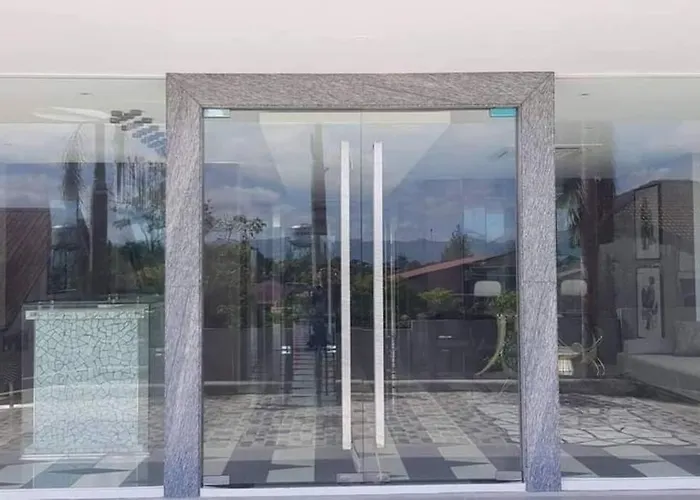 Apartamento Private W/ Balcony Near Batasan, Ateneo, Up, Diliman, The Residences At Commonwealth Manila