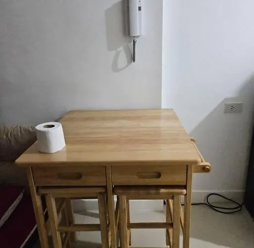 Private W/ Balcony Near Batasan, Ateneo, Up, Diliman, The Residences At Commonwealth Apartamento Manila