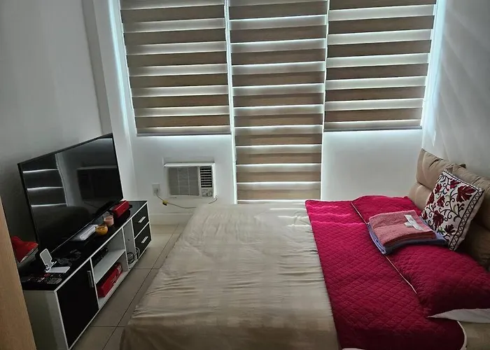 Apartamento Private W/ Balcony Near Batasan, Ateneo, Up, Diliman, The Residences At Commonwealth Manila